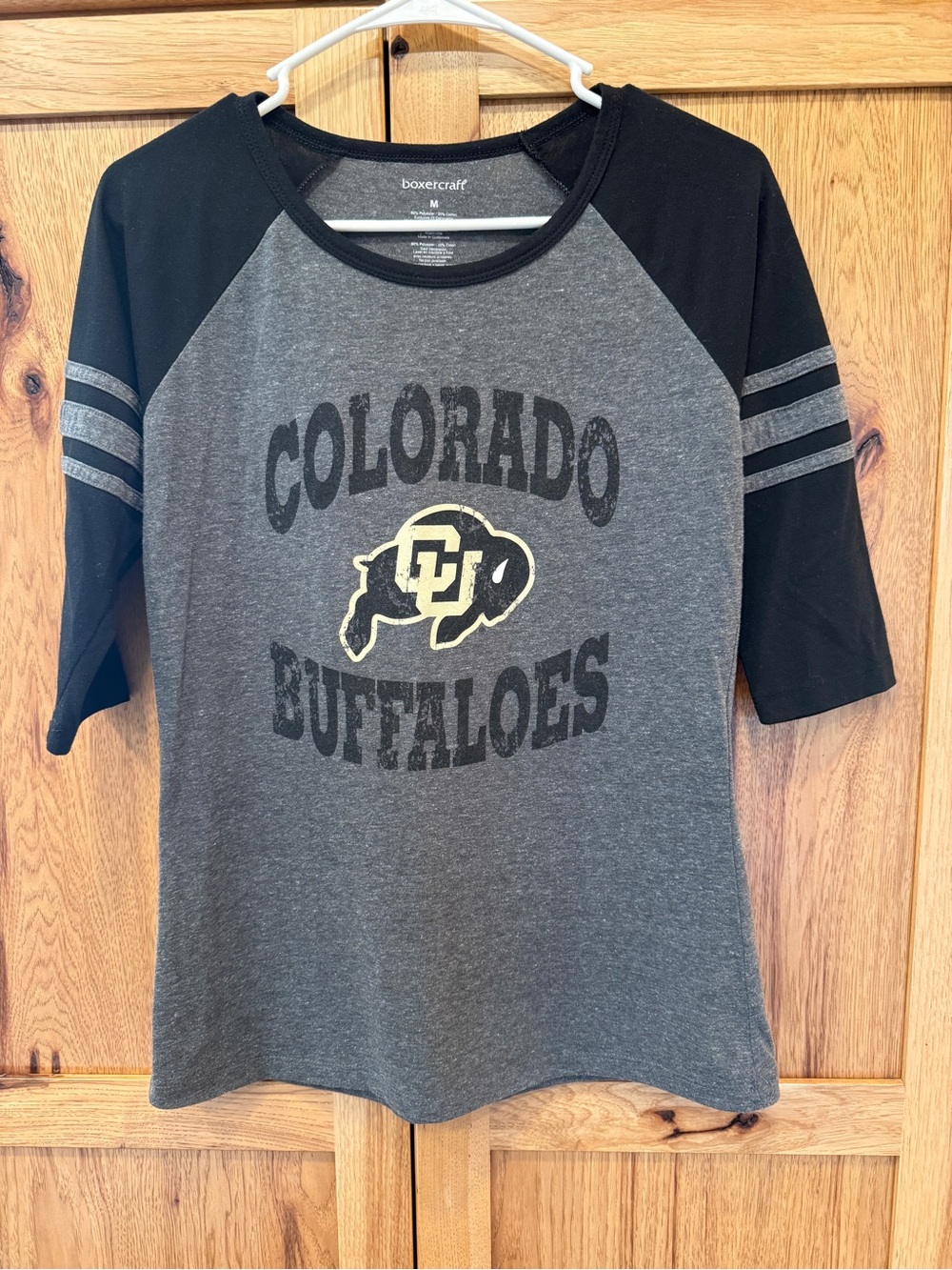 Colorado Buffaloes tshirt, size M